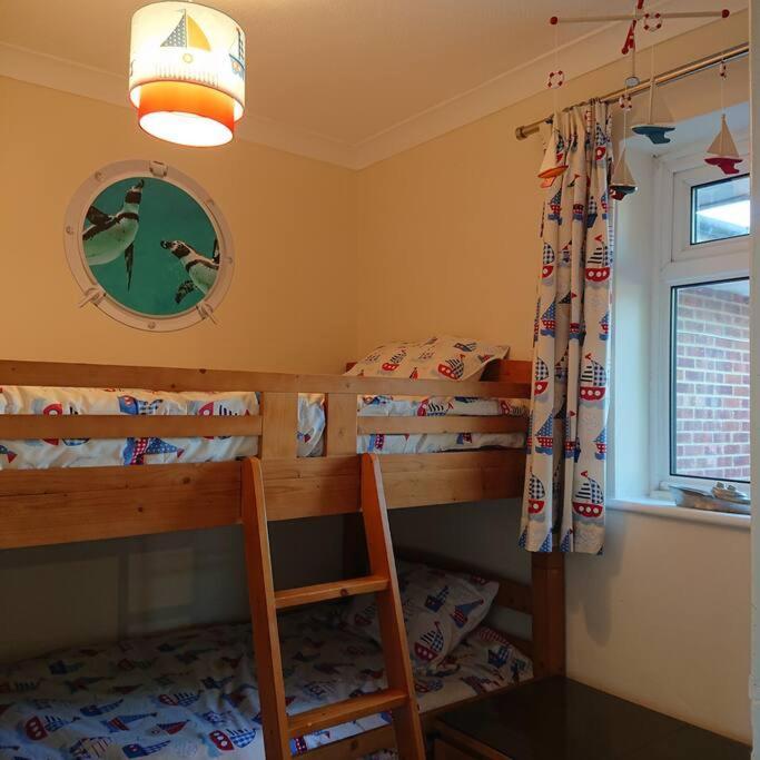 Apartment Stylish 2 Bed Flat At Sands