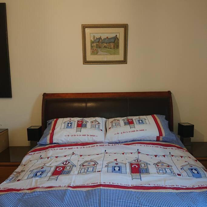 Apartment Stylish 2 Bed Flat At Sands *