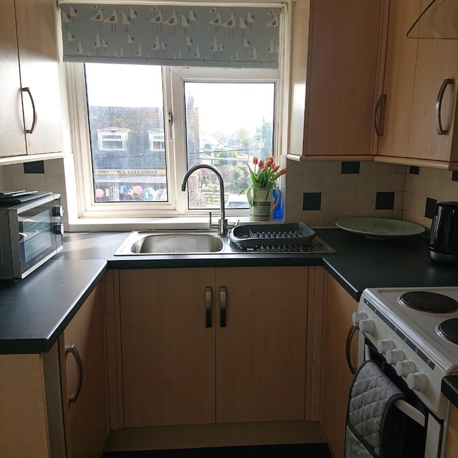 Stylish 2 Bed Flat At Sands Apartment *